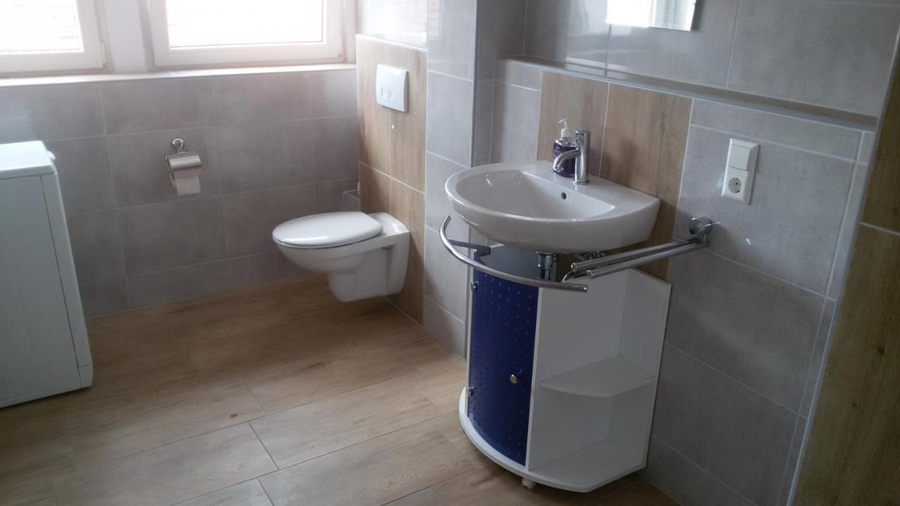 リンゲンHaus Am Brunnenアパートメント エクステリア 写真